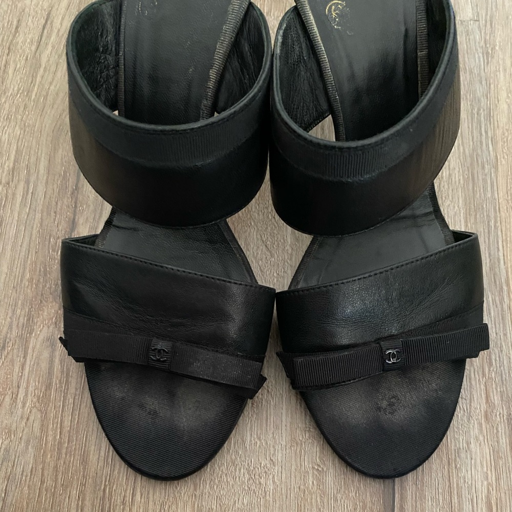 CHANEL Paris CC Black Leather Ribbon Bow Mules Heels Shoes 37.5 - Picture 4 of 12